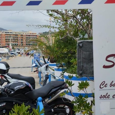 V I P Suites Cielo Stellato On Concordia Sea Salerno Exterior photo