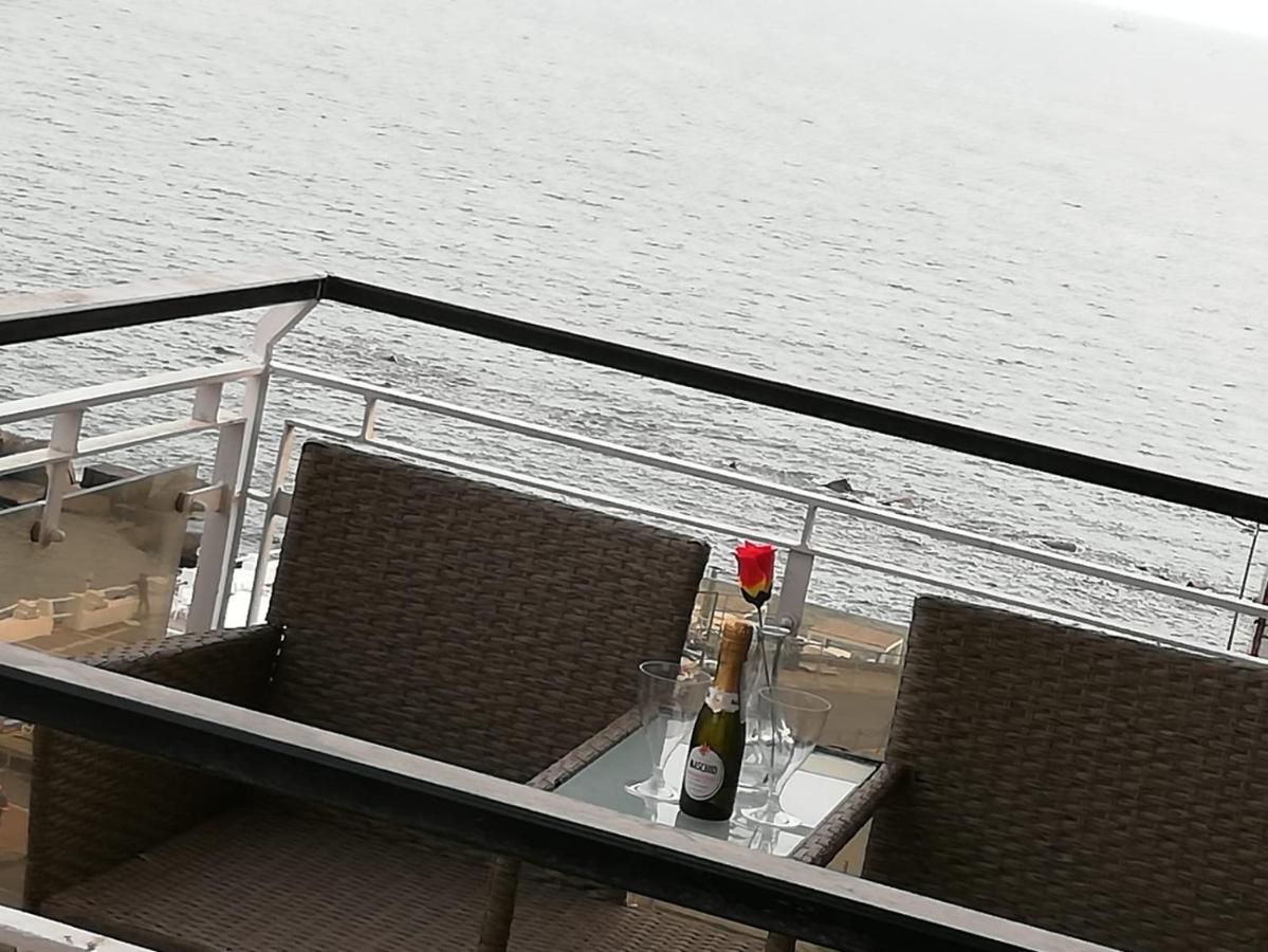 V I P Suites Cielo Stellato On Concordia Sea Salerno Exterior photo