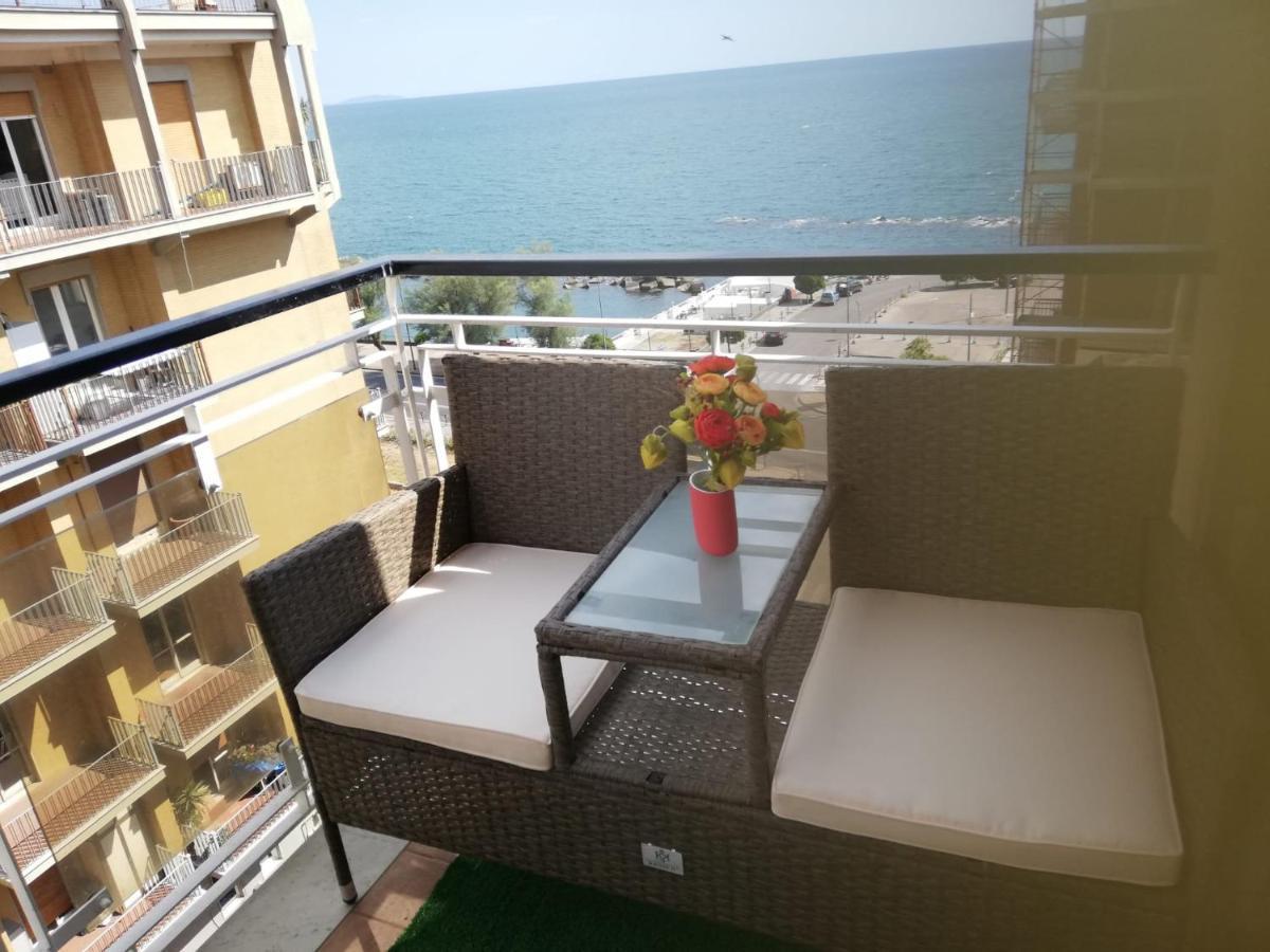 V I P Suites Cielo Stellato On Concordia Sea Salerno Exterior photo
