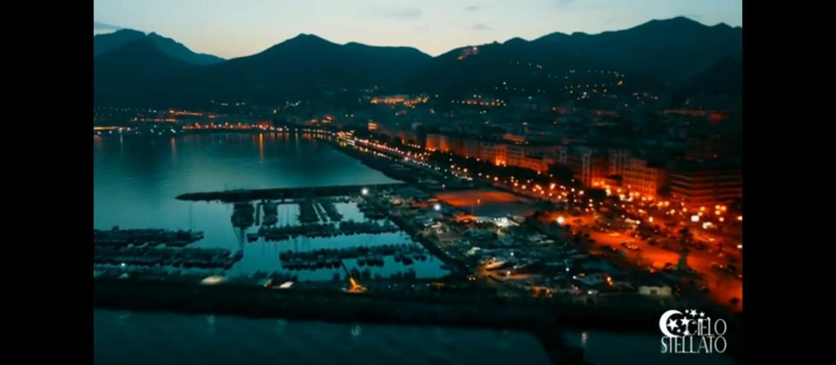 V I P Suites Cielo Stellato On Concordia Sea Salerno Exterior photo