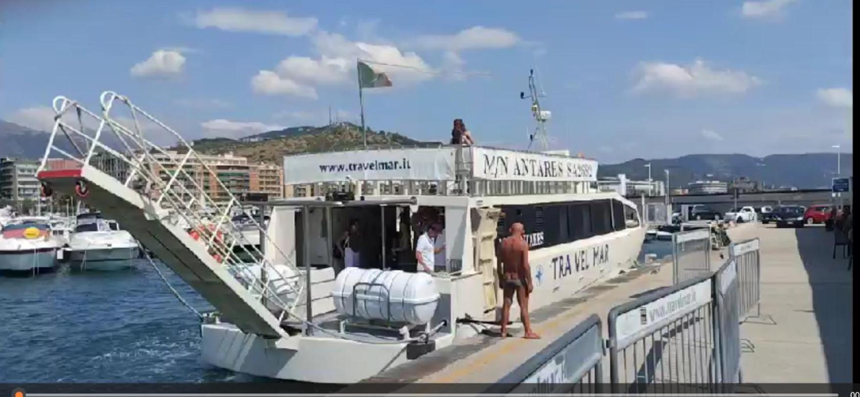 V I P Suites Cielo Stellato On Concordia Sea Salerno Exterior photo
