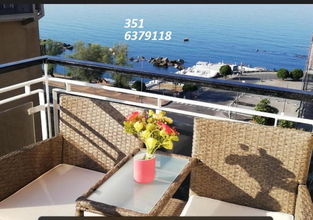 V I P Suites Cielo Stellato On Concordia Sea Salerno Exterior photo